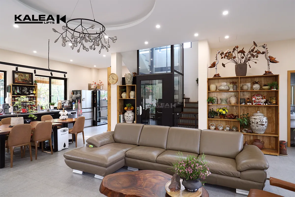 Thang máy gia đình Kalea hòa hợp trong nội nhất của ngôi nhà